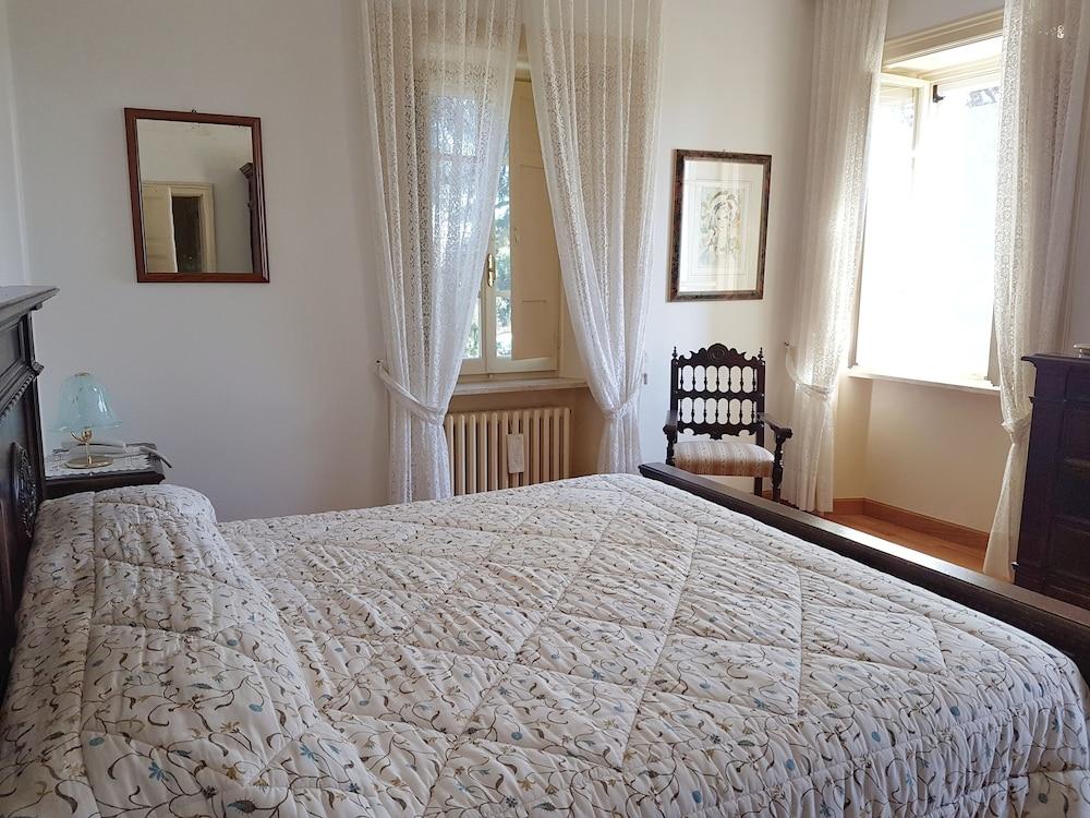 Il Castellaro Country House เปรูจา ภายนอก รูปภาพ